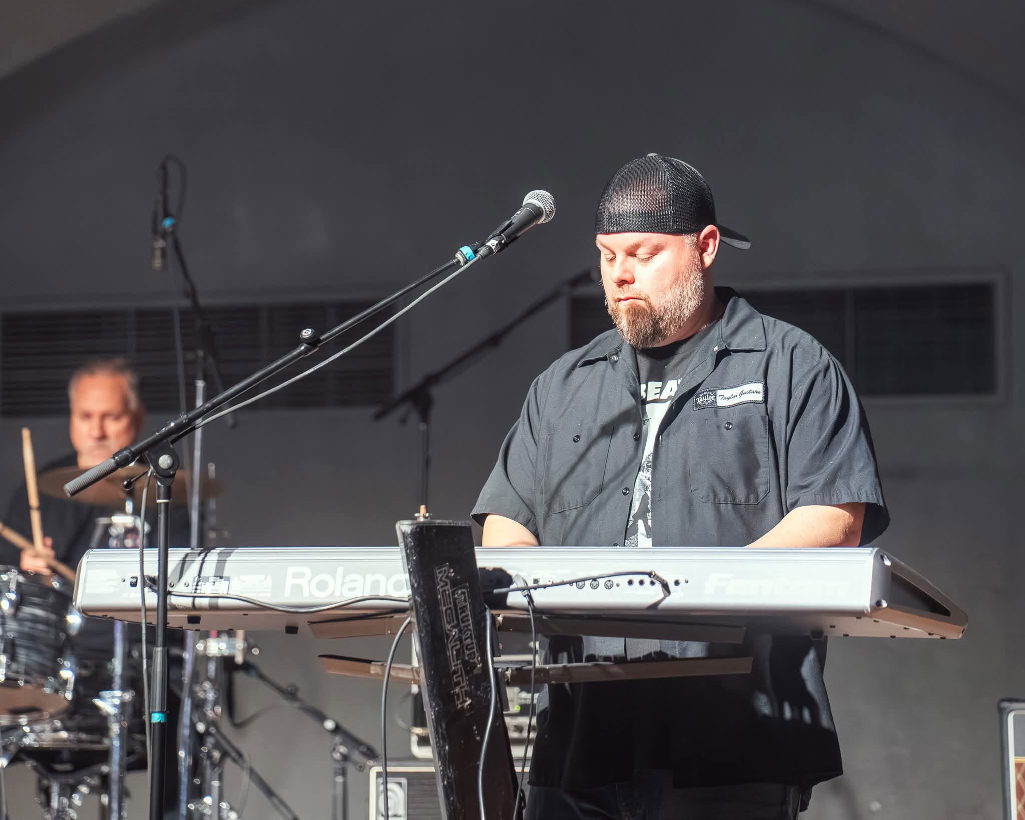 Aaron on keyboards live